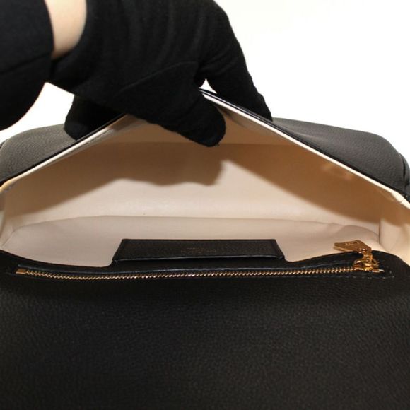 Louis Vuitton Pont Neuf Soft MM Shoulder Bag - Picture 3 of 6